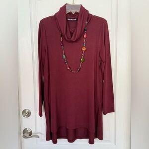 Lisa Rinna Collection Maroon/Berry colored Knit Tunic Size MP